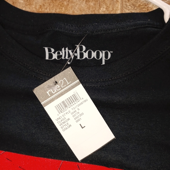 Rue 21 Oversized Tshirt - Picture 4 of 4